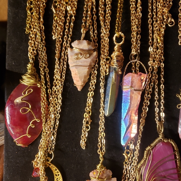 Arrowhead necklace - Picture 10 of 10